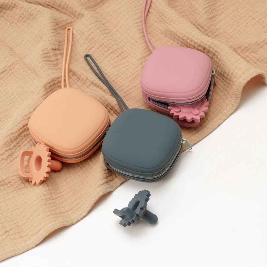 Portable Pacifier Case – Zipper Soother Holder