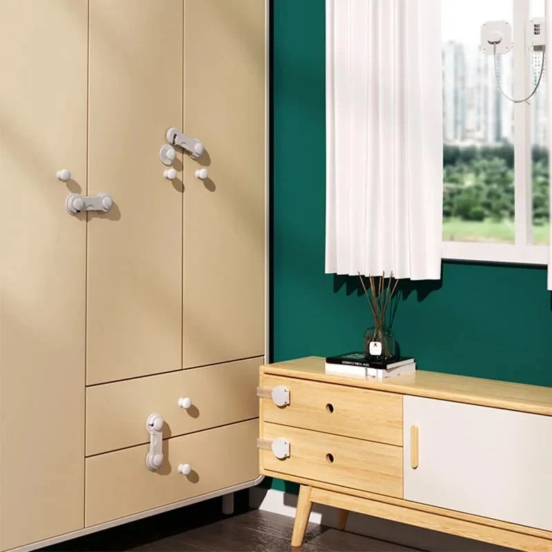 Anti-Opening Child Safety Locks